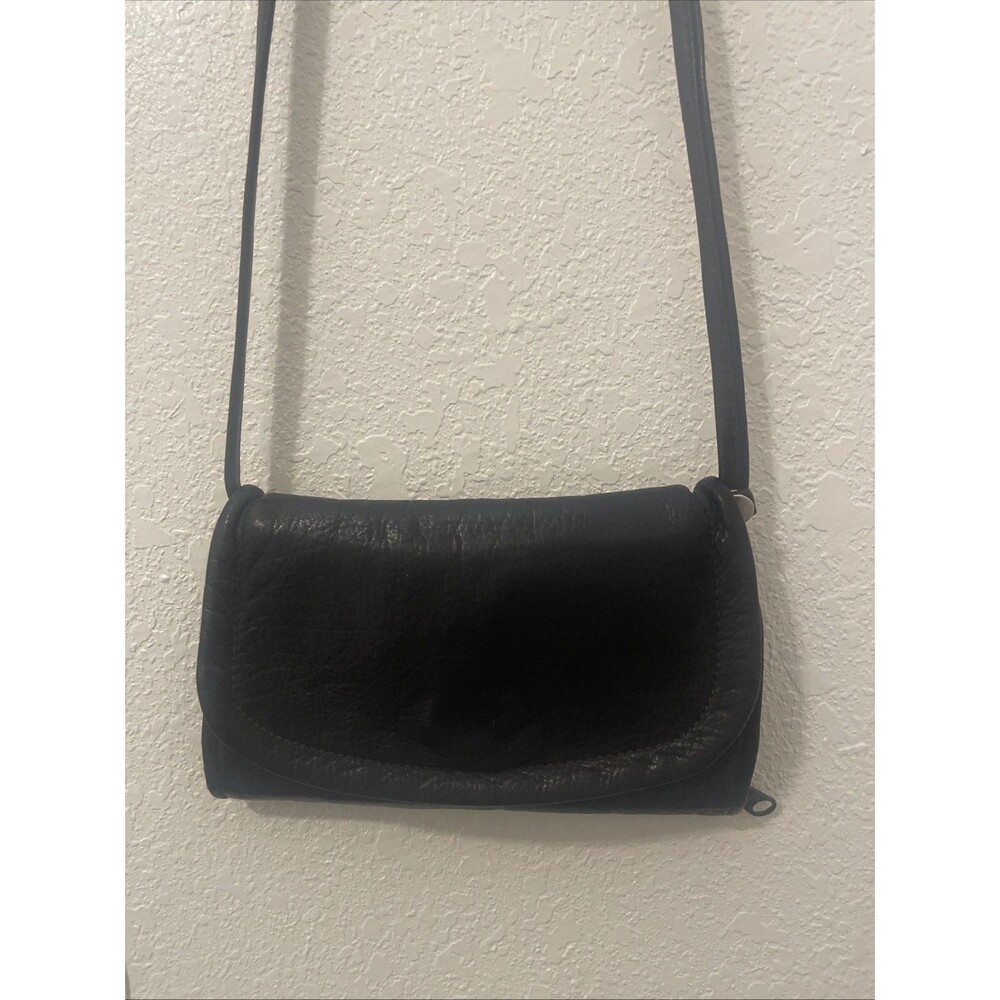 Kenneth Cole Reaction Leather Crossbody Adj Clutch Purse With Strap Wallet